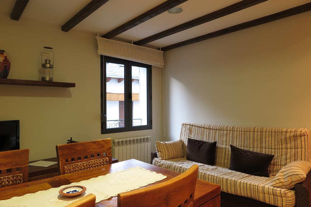 Apartamentos Casa Pochetas Бьельса Номер фото